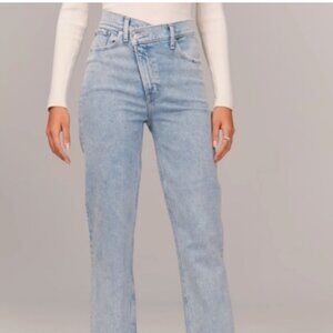 ABERCROMIE Curve Love '90's Straight Ultra High Rise Criss Cross Waist 28L